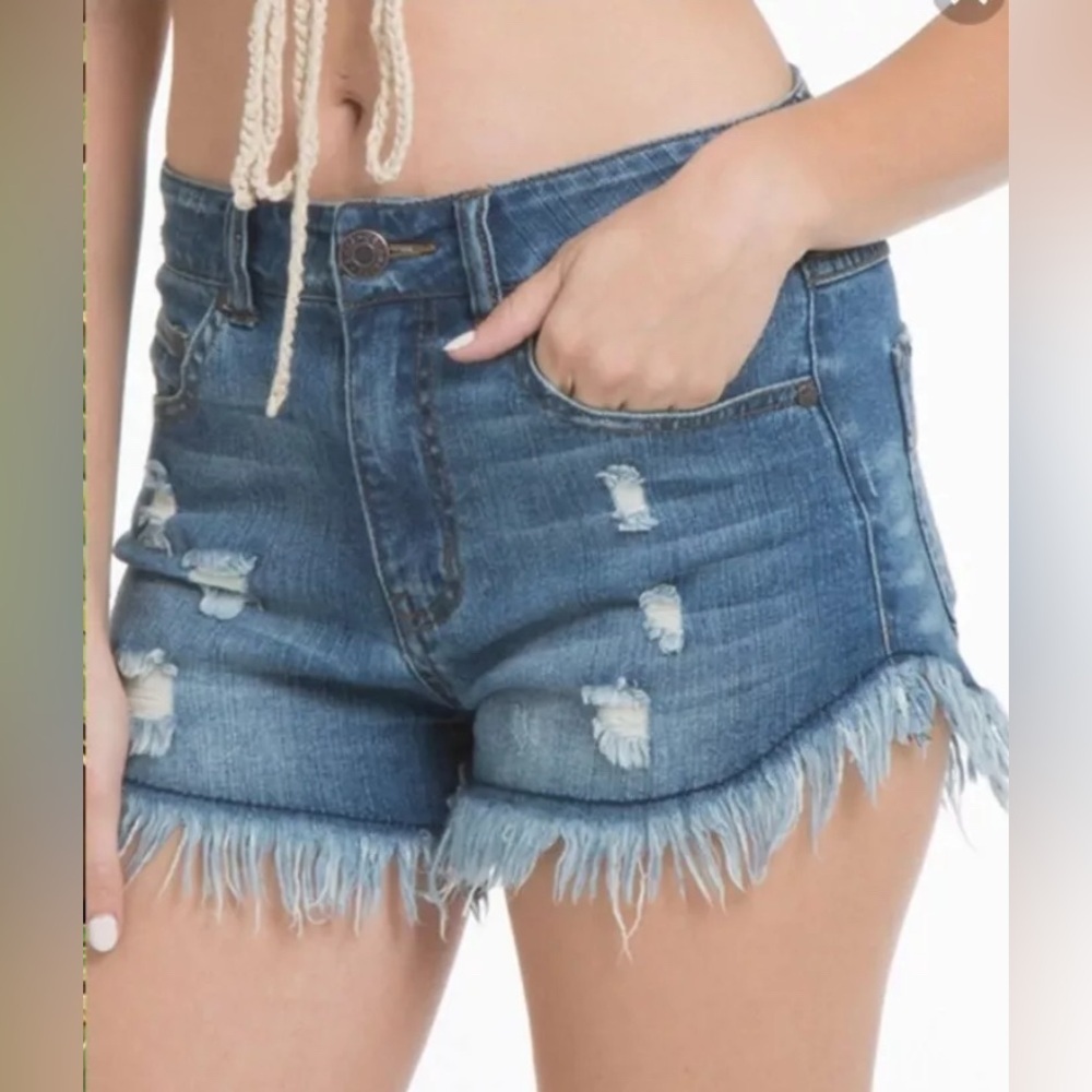 Elan Blue Denim Distressed Fringe Hem Shorts.  Sz Small